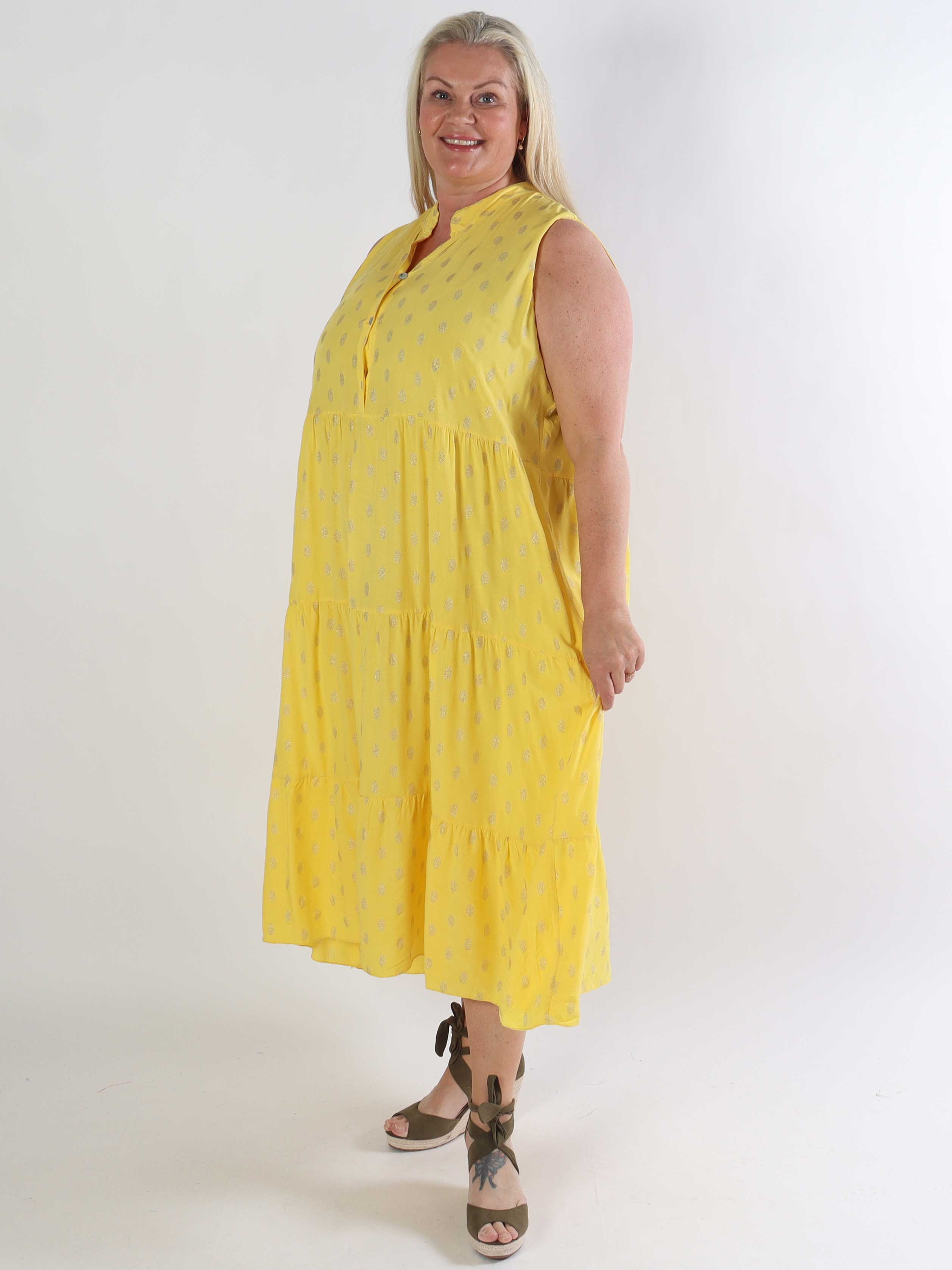 Dotti Gold Sleeveless - Plus size klänning med lager på lager look i viskos